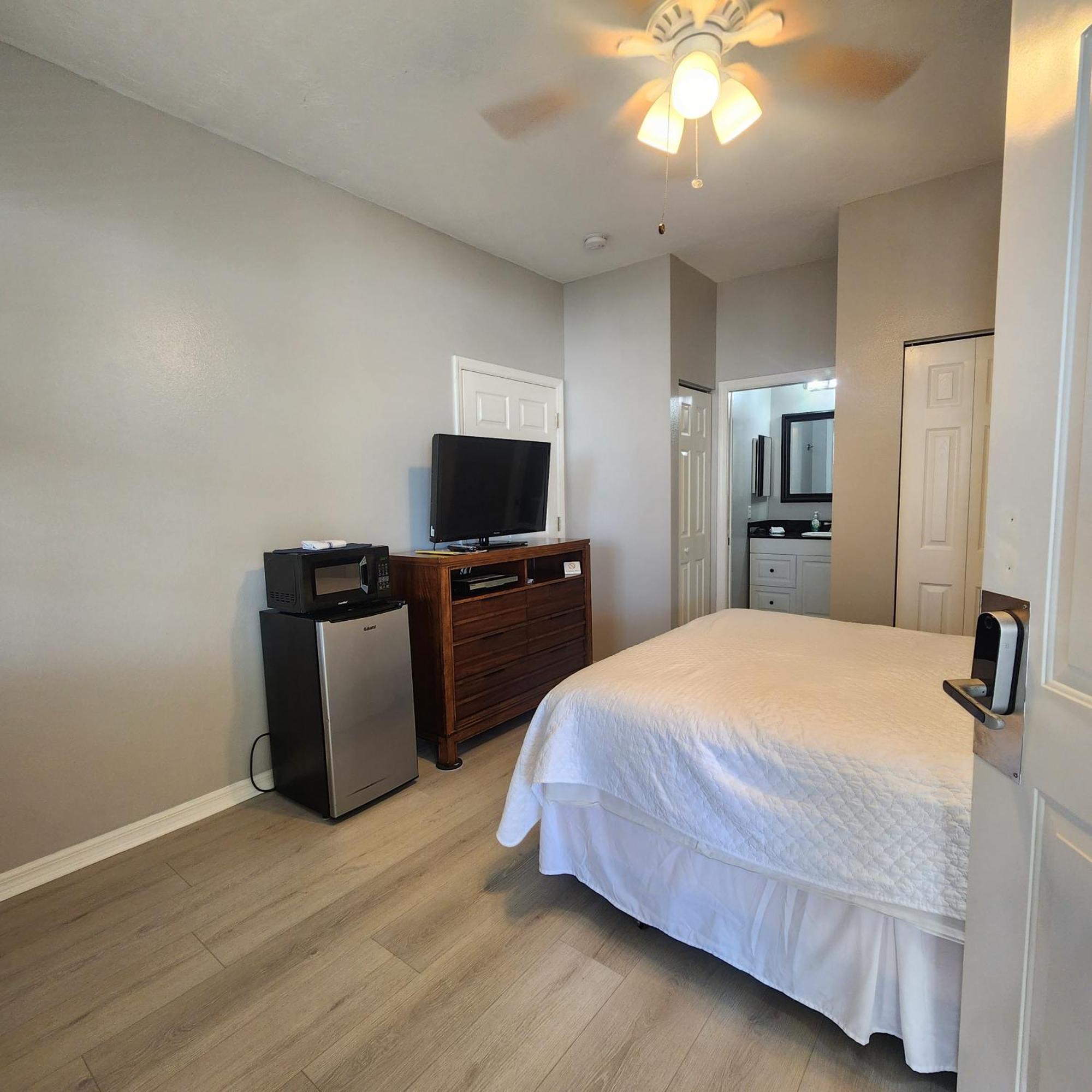 1 Bed 1 Bath At Img Near Beach Bradenton Exteriör bild